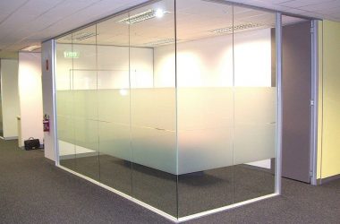 Glass-Partitions